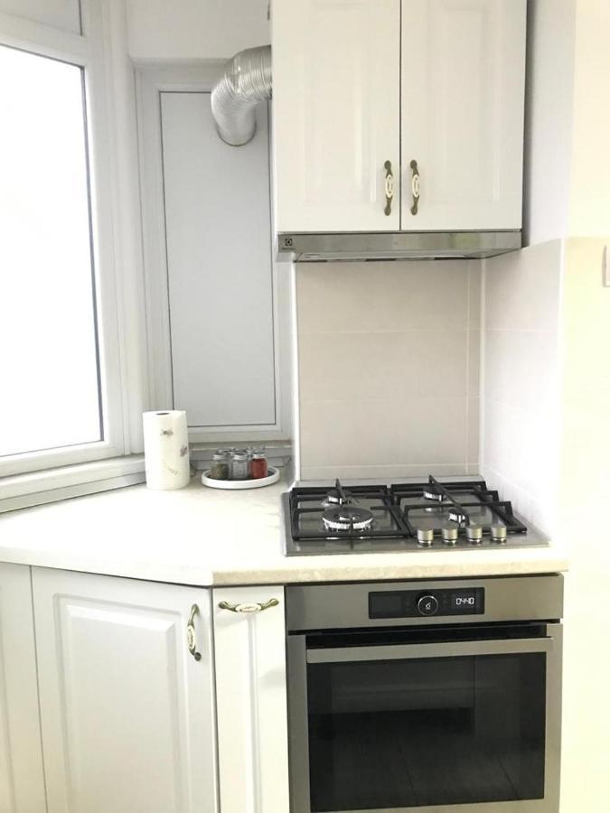 Apartament Spatios In Орадеа Екстериор снимка